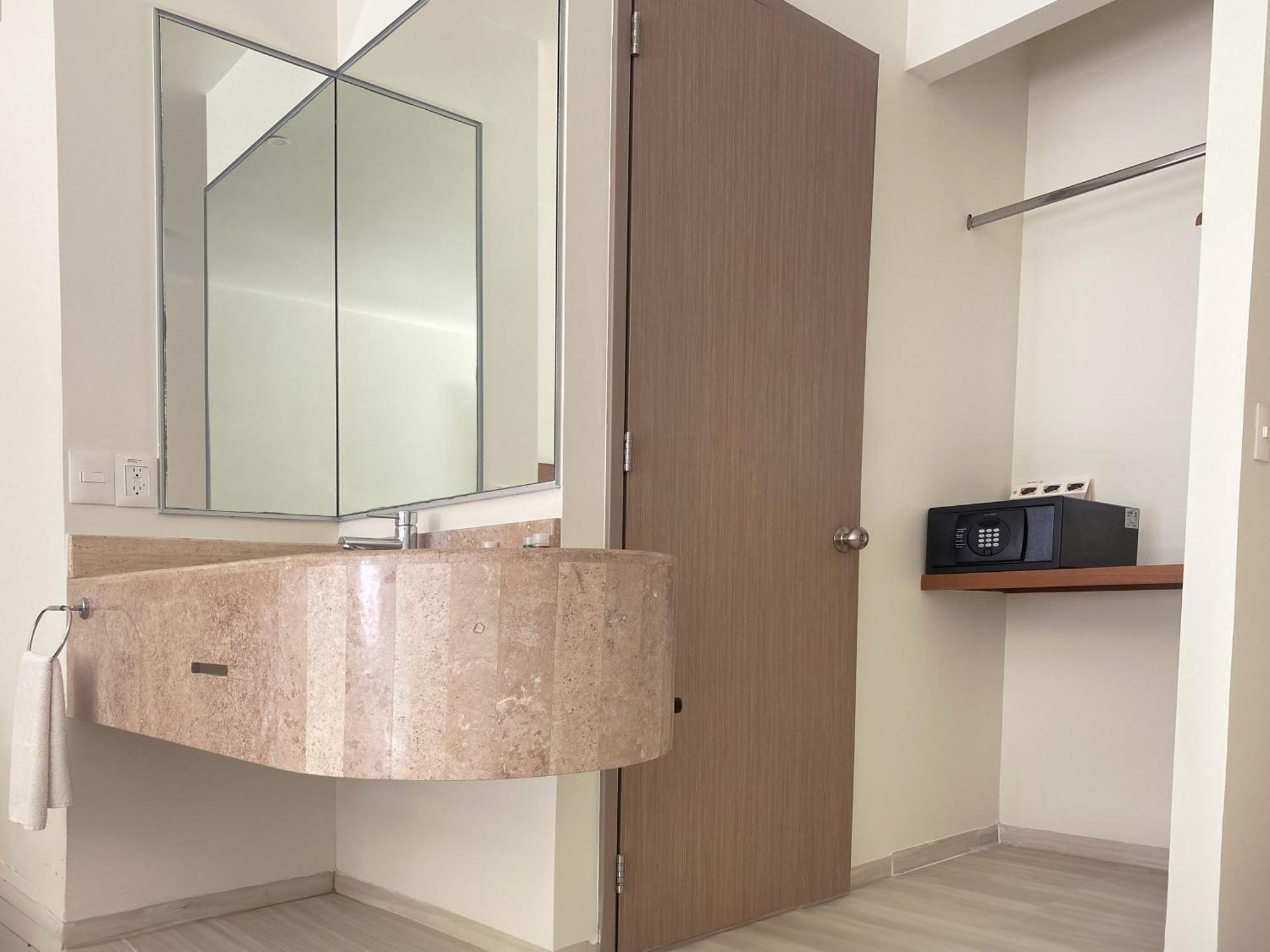 Básica Siente,1581300961:JPEG